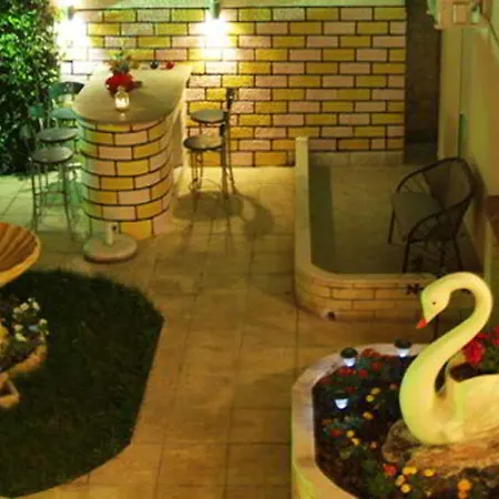 Royal Apartment *